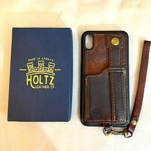 Holtz Leather iPhone 10x max. With wrist strap. Excellent condition.